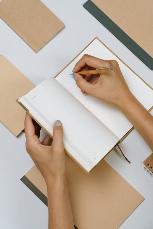 Beginner Guide to Bullet Journaling: Organize Your Life Creatively