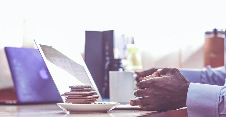 Simple Routines to Start and End Your Workday for Better Focus